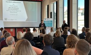 Begrüßung_Theresa-Lotichius_wer-denkt-was